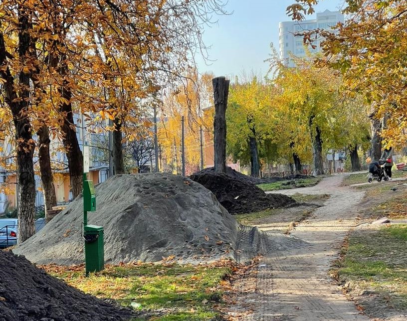 «АМК РЕМ-БУД» капітально відремонтує тротуар та елементи благоустрою на одній із вулиць у Вишгороді