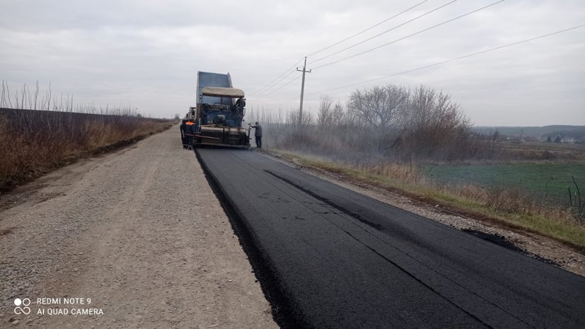 «АМК РЕМ-БУД» відновлює ділянку дороги Угроїди-Наумівка у Сумському районі