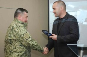 Стратегія відновлення, підтримка воїнів і єдність влади: як працює команда Сумської обласної ради під керівництвом Олексія Романька Стратегія відновлення, підтримка воїнів і єдність влади: як працює команда Сумської обласної ради під керівництвом Олексія Романька