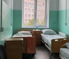 Відновлення в умовах війни: як Сумська лікарня Святого Пантелеймона відбудувала зруйноване відділення без копійки з бюджету Відновлення в умовах війни: як Сумська лікарня Святого Пантелеймона відбудувала зруйноване відділення без копійки з бюджету