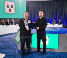 Визнання сили громади: Президент України вручив Артему Кобзарю найвищу нагороду для Сум